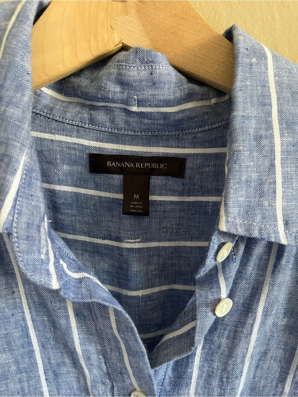 Banana Republic Linen Resort Shirt Size M - Picture 3 of 7